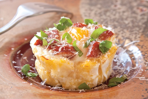 01_EggSausagePolentaCups1