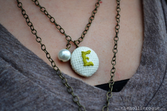 Hollie Rogue Pendant 3