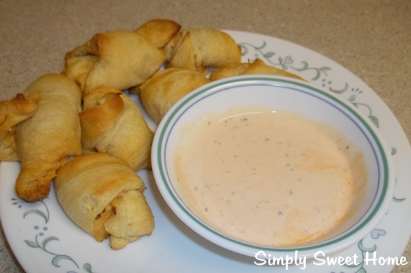 Buffalo Crescent Rolls with Buffalo Ranch