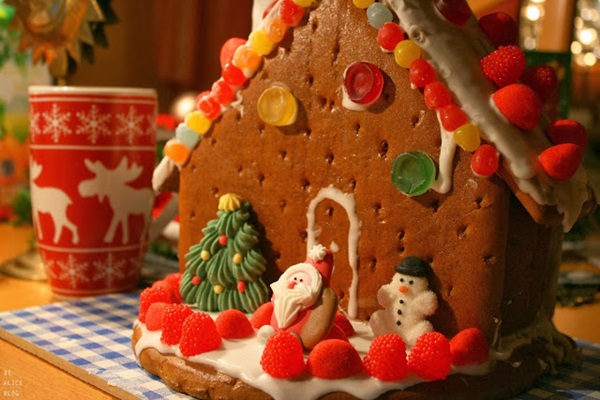 Gingerbread House 4