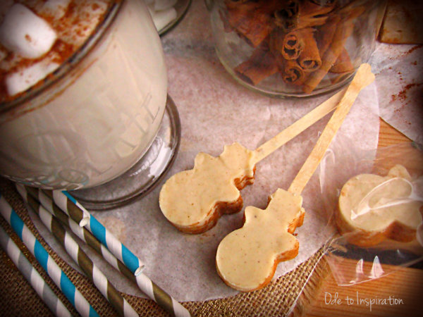 Spiced-White-Hot-Chocolate-on-a-Stick-Snowman-Shaped
