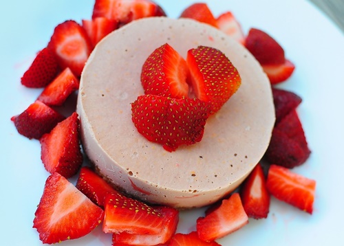 Strawberry Orange Raw Cheesecake