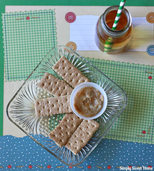 Peanut Butter Apple Sauce Dippers