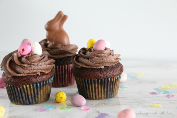 Caramello Filled Easter Cupcakes