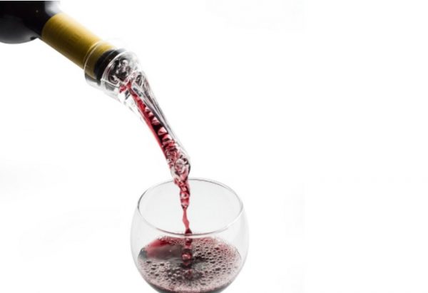 wine pouring
